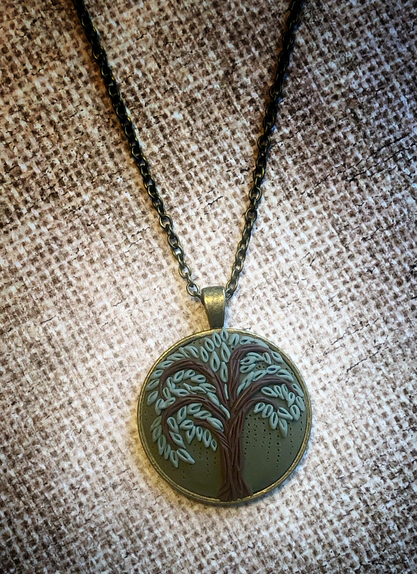 Sculpted Old World Willow Pendant Necklace